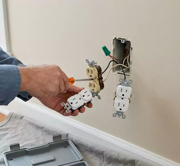 Professional Outlet Replacement: Your Local Swap-Out Team in Huntsville, AL